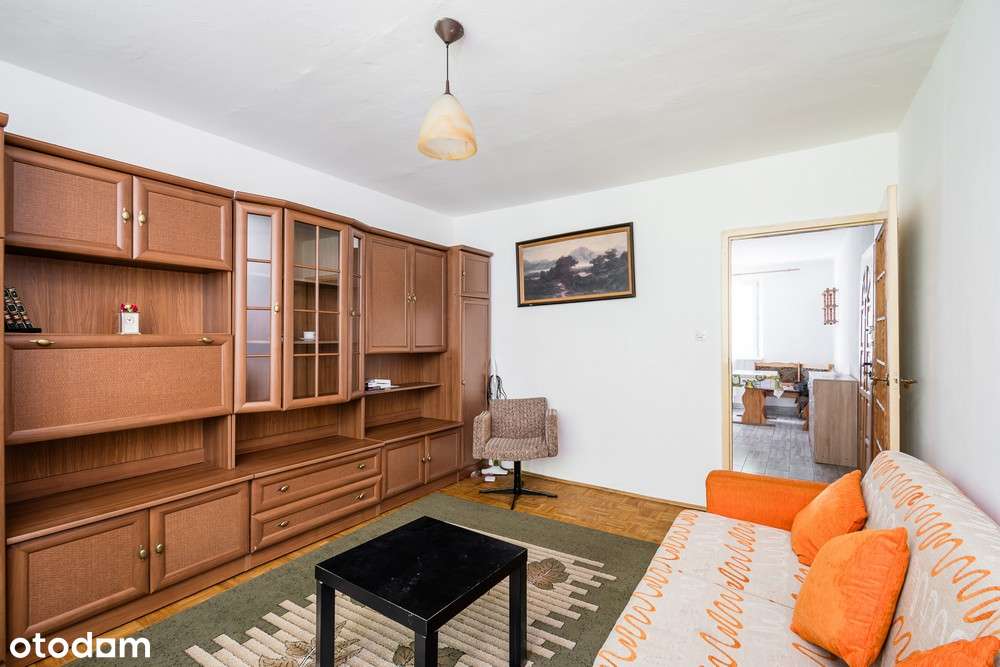 Mieszkanie 1-pokojowe z osobną jasną kuchnią i loggią, pierwsze piętro-7