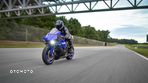 Yamaha R1 - 4