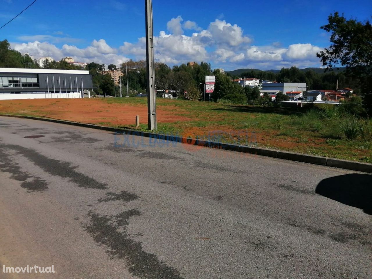 Terreno em Oliveira de Azemés, com excelente localização!