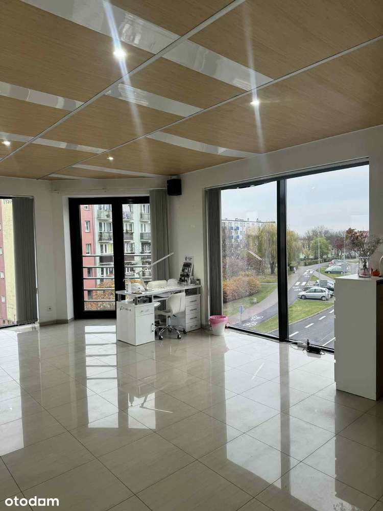 Do wynajęcia lokal usługowy 40 m² – doskonała lokalizacja! - Pełny obrazek: 3/8