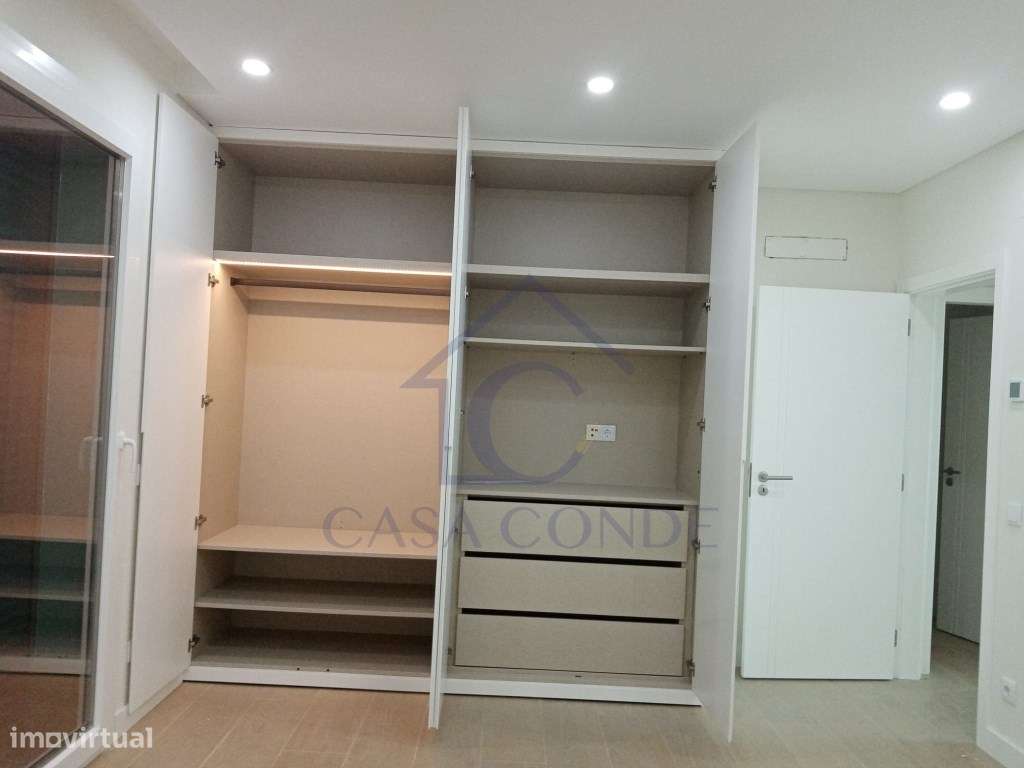 Moradia T4 Duplex com piscina, 180 m², acabamentos de luxo-17