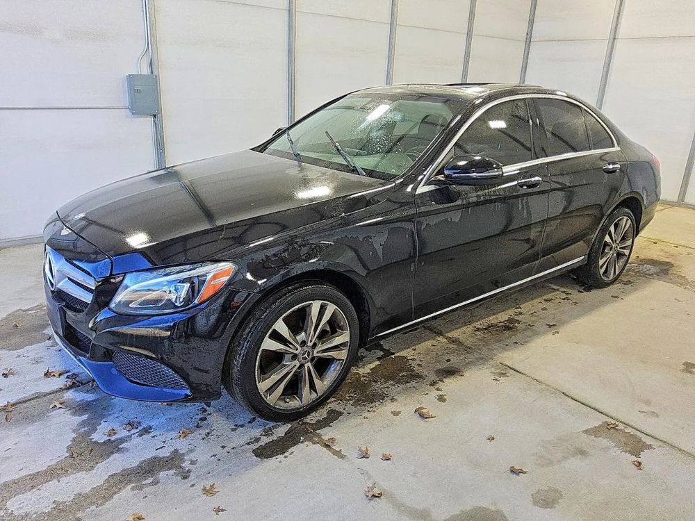Mercedes-Benz C W205 300 9G-TRONIC Exclusive 2017