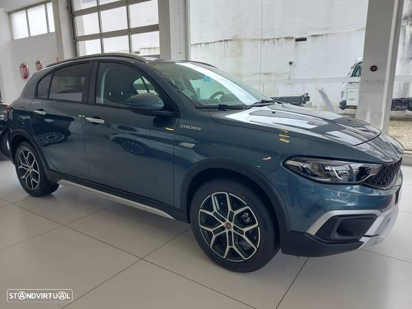 Fiat Tipo Cross 1.0 GSE T3 - 1