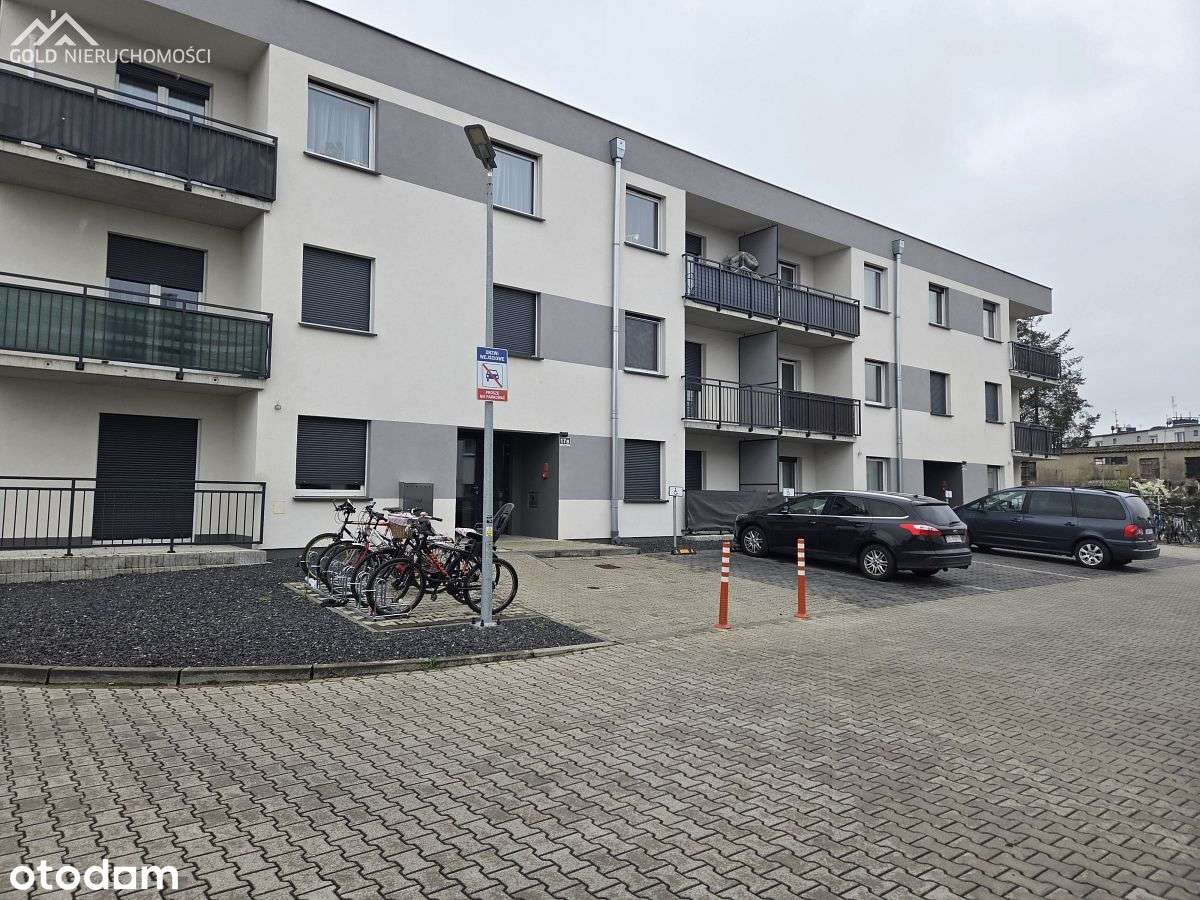 Mieszkanie dwupokojowe z balkonem i miejscem posto-13