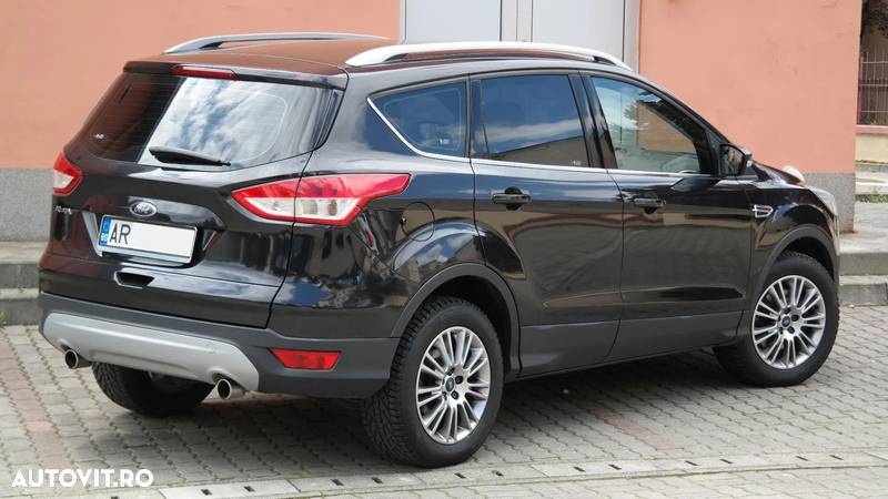 Ford Kuga 2.0 TDCi 4WD Titanium - 4