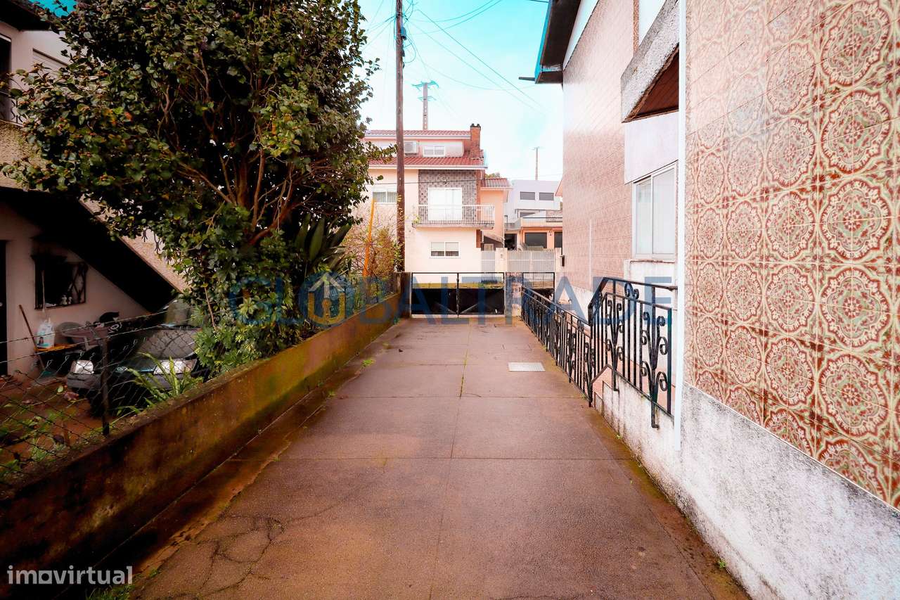 Andar Moradia T3 Renovado & Equipada – Baguim do Monte-51