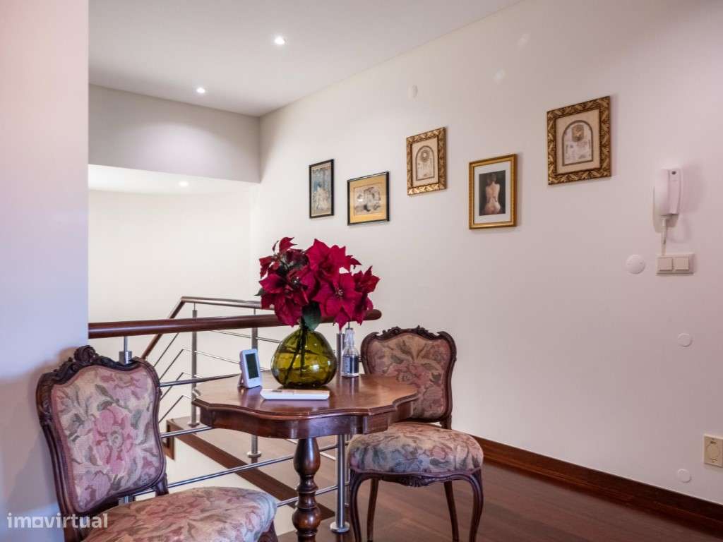 Moradia T6 com piscina em Viana do Castelo-15