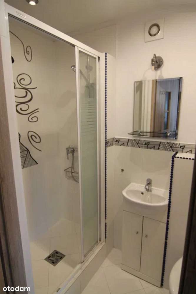 Kawalerka w ścisłym centrum Kamienia Pomorskiego – 150 m od mariny - Pełny obrazek: 5/7