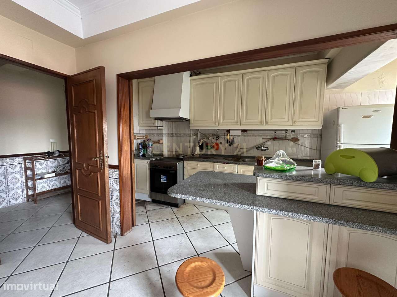 T1 Odivelas próximo ao metro - Grande imagem: 5/36