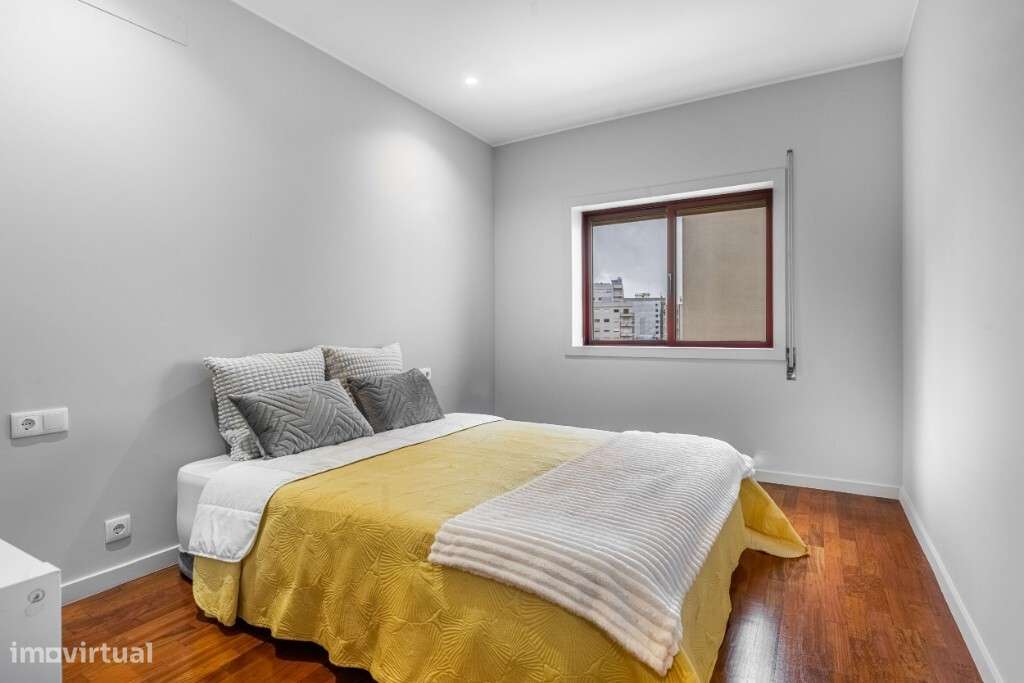 Apartamento T2 Remodelado | Em São Vicente - Grande imagem: 5/17