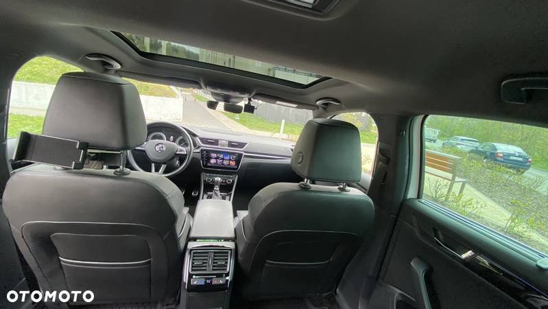 Skoda Superb 1.8 TSI L&K DSG - 23