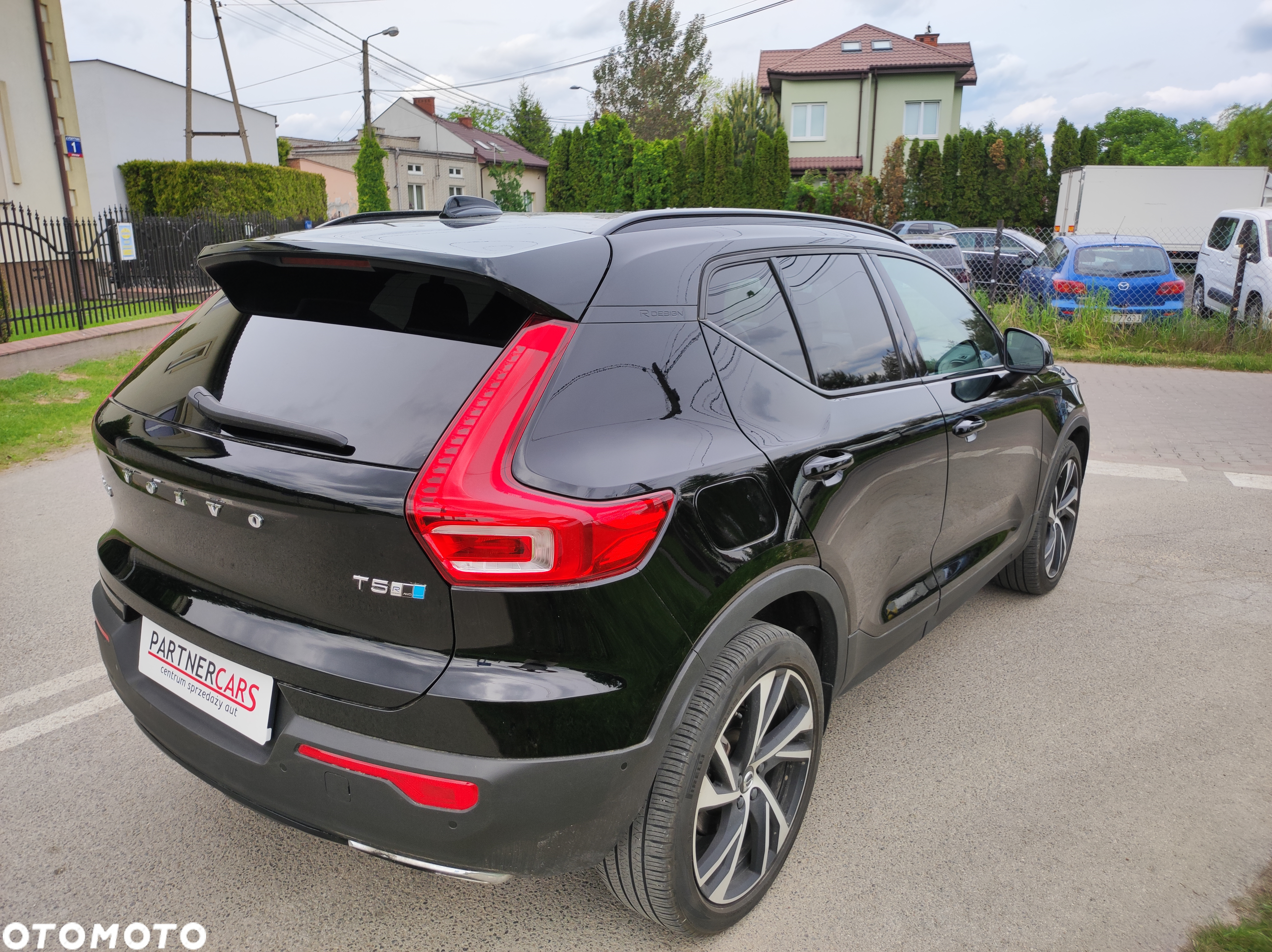 Volvo XC 40 T5 AWD R-Design - 4