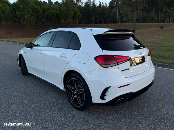 Mercedes-Benz A 250 e AMG Line - 13