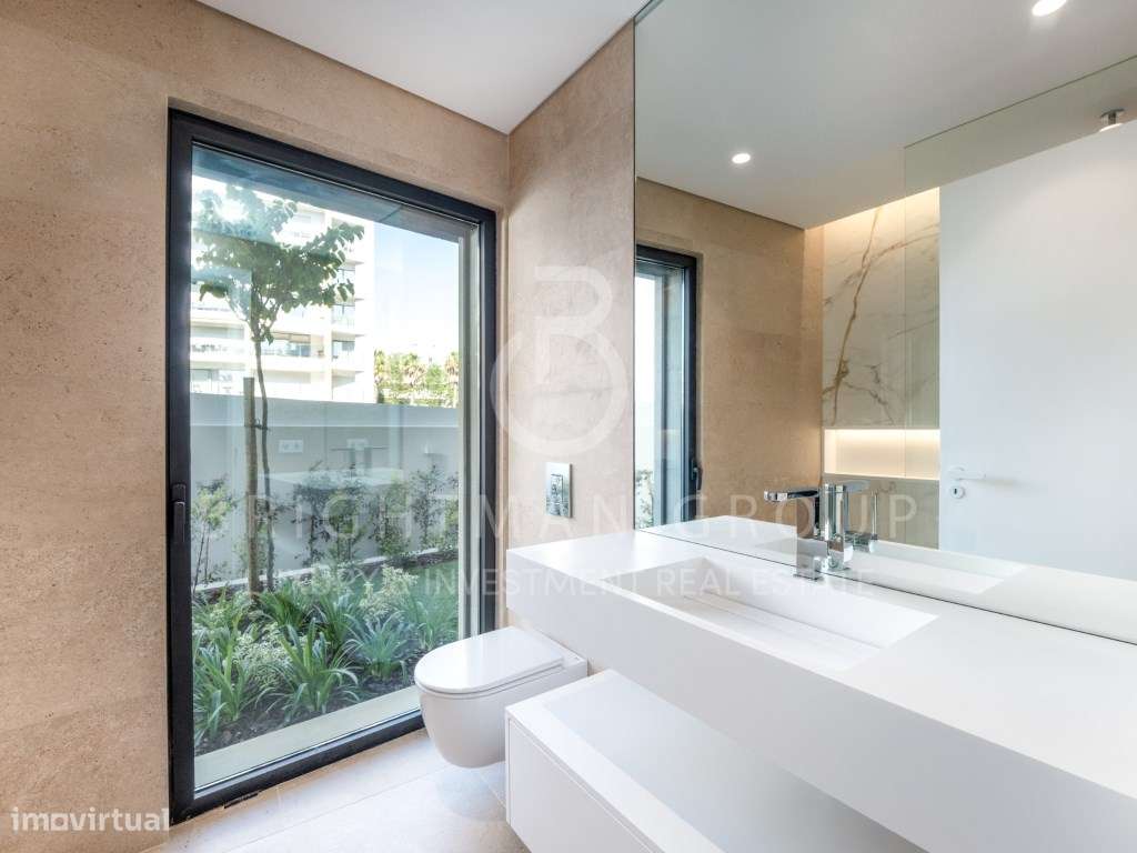 Apartamento T4 com jardim privativa, em Carcavelos-38