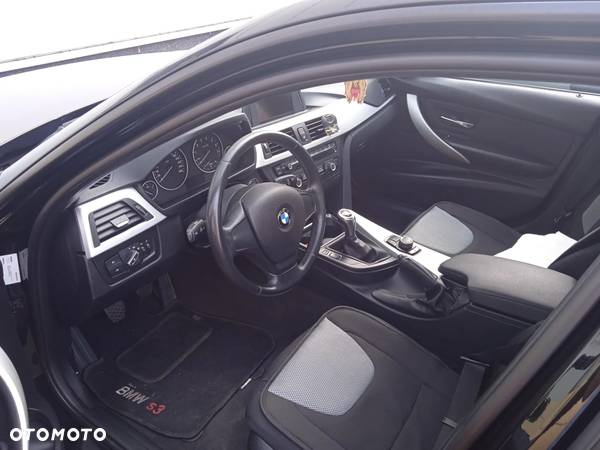 BMW Seria 3 316i - 10