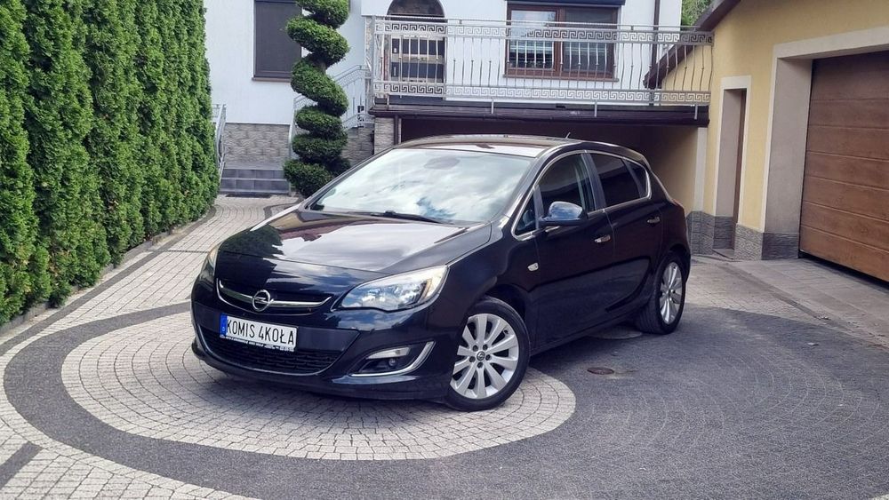 Opel Astra J 2013
