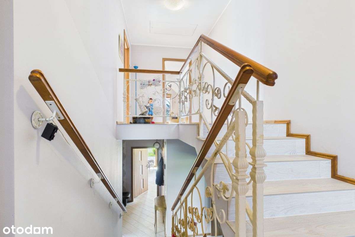 5 sypialni, garaż na 2 samochody!!!-13