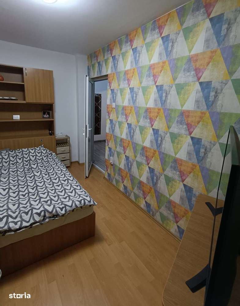Apartament 3 camere, Malu Rosu (ID:T443) - Imagine principală: 4/10