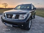 Nissan Pathfinder 2.5 D SE - 4