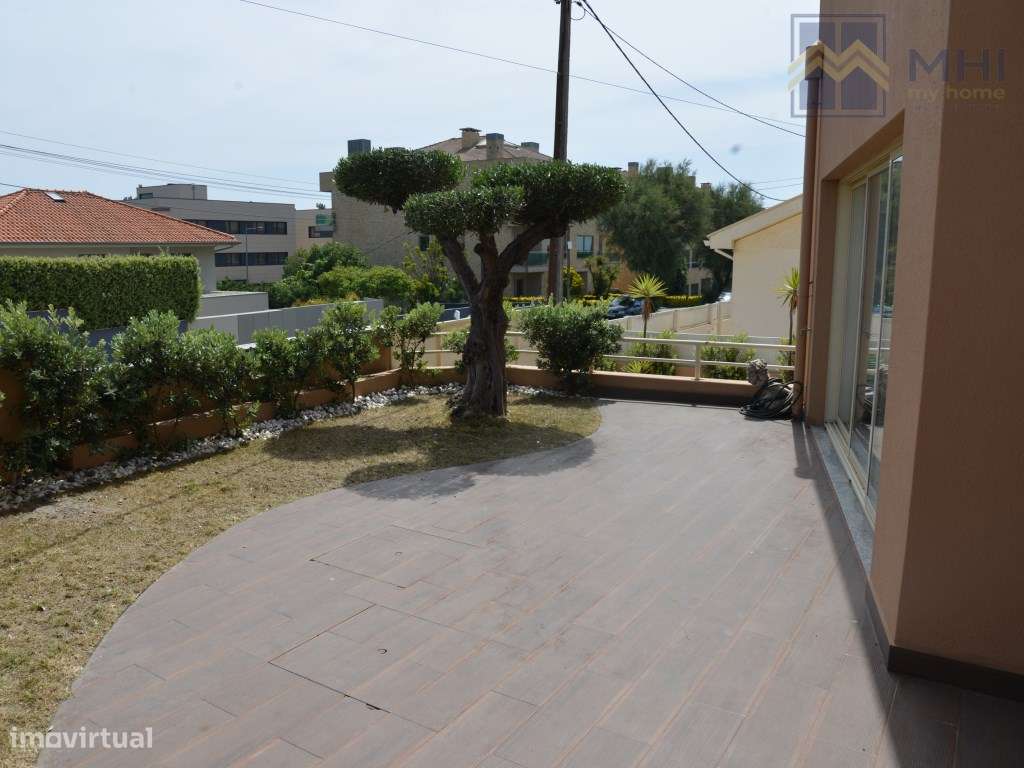 Excelente moradia Bifamiliar T3, a 100 metros da praia em Canidelo - Grande imagem: 4/60