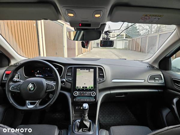 Renault Megane 1.3 TCe Intens - 11