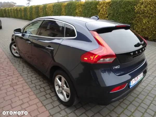 Volvo V40 D2 Summum - 6