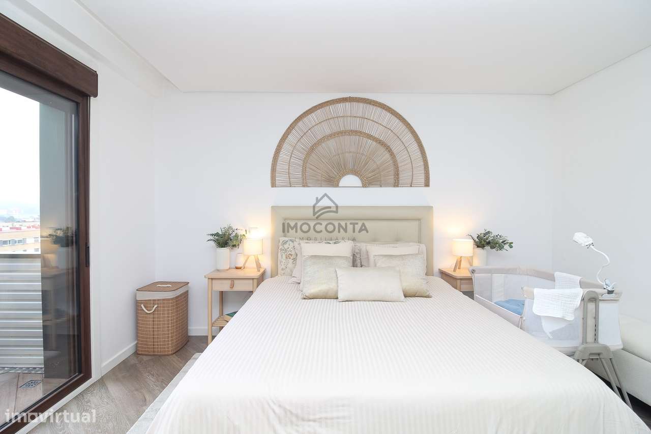 T3 Último Piso c/Terraço Edificio Camaleão- Valongo-20