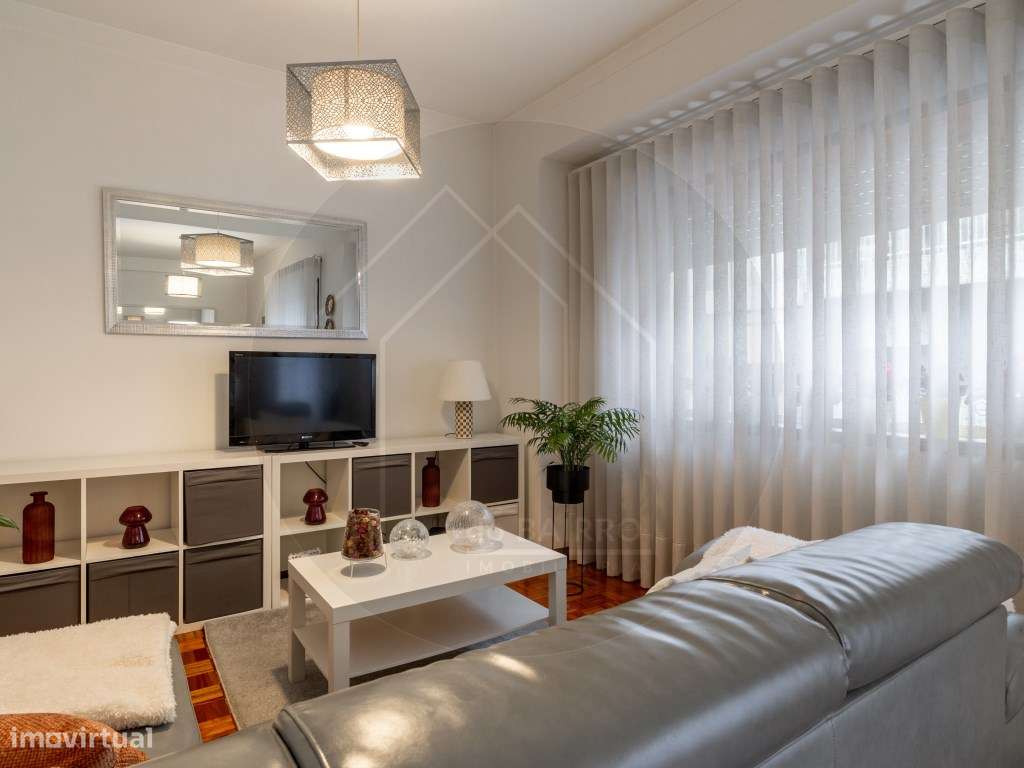 T3 com Terraço nas Antas - Elegância, Localização e Versatilidade - Grande imagem: 2/18