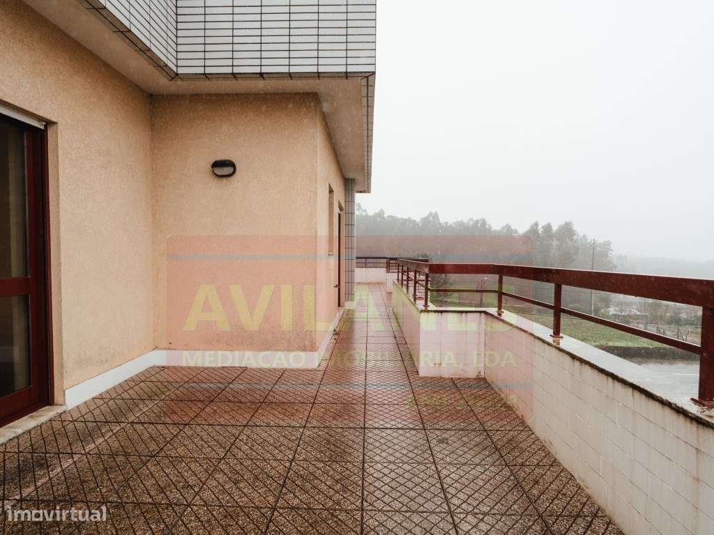 APARTAMENTO T3 RECUADO - LOBÃO-48