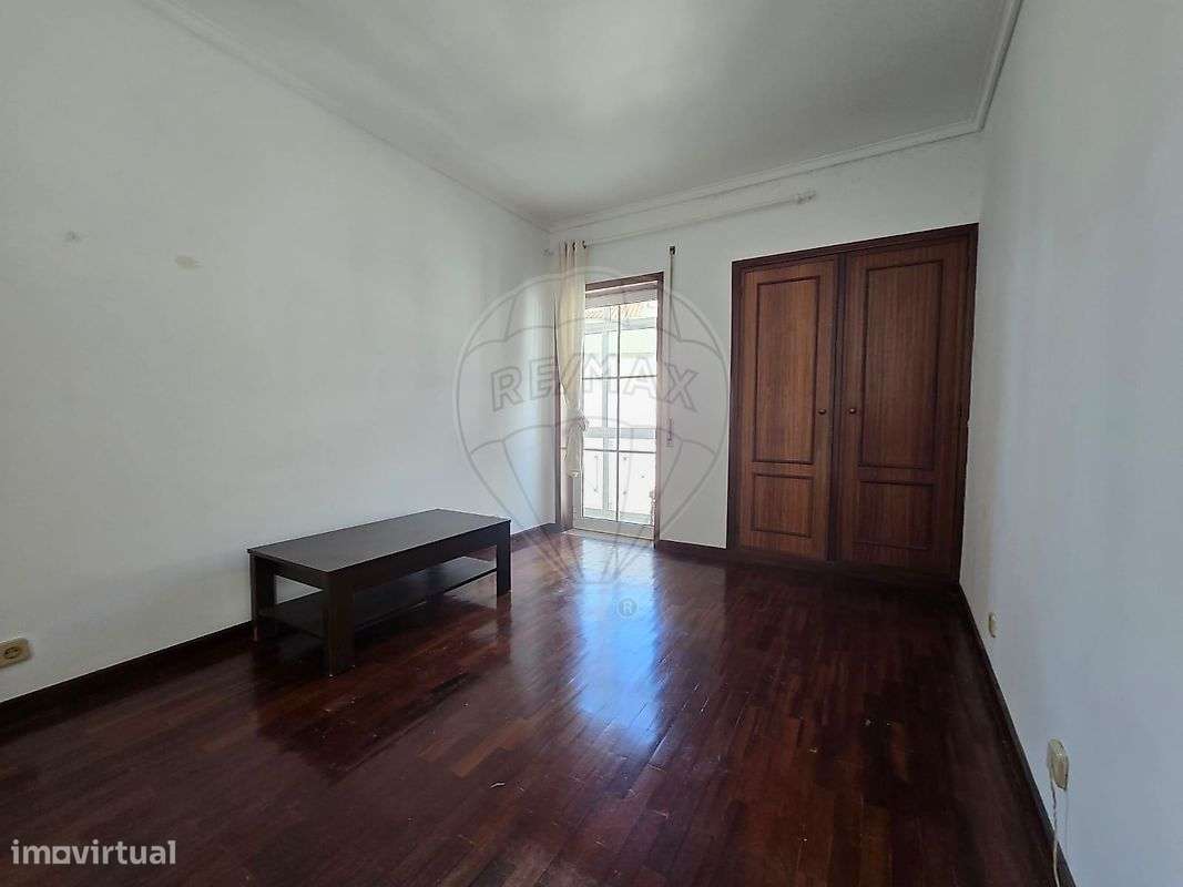 Apartamento T2 para arrendamento - Grande imagem: 2/17