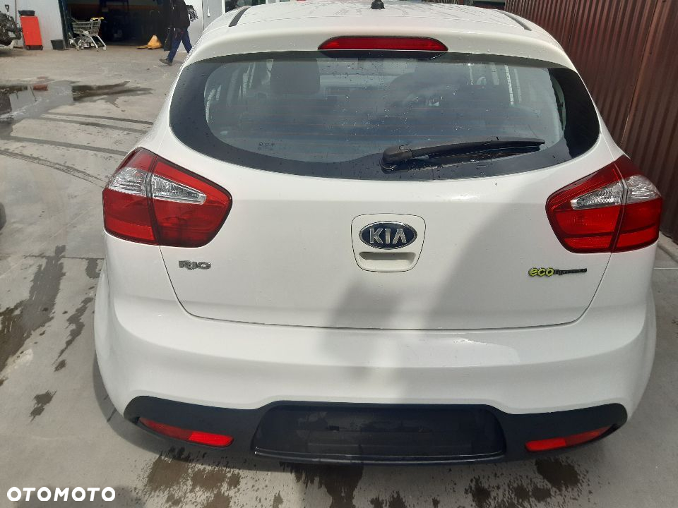 KIA RIO 11-17R 5D KLAPA LAMPA - 2