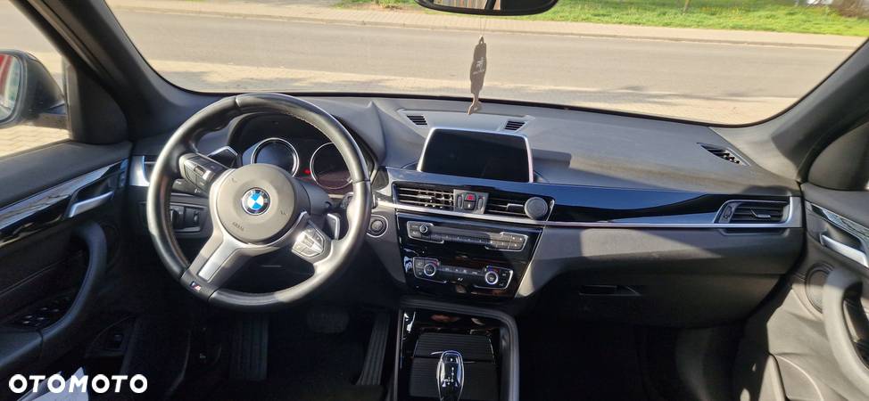 BMW X1 sDrive18d Sport Line - 19