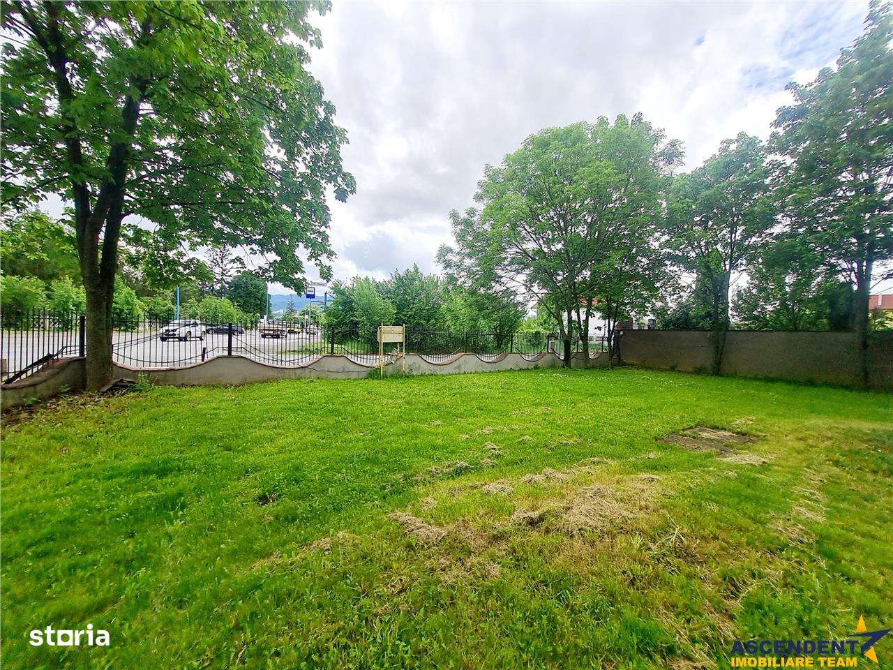 Vila Impetuoasa pe 700mp teren:Spatiu versatil pentru locuintaafacere - Imagine principală: 4/20