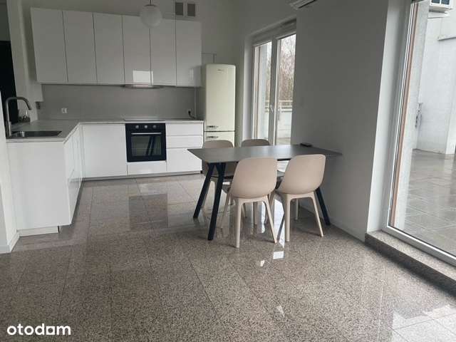 Piękny nowoczesny apartament , tarasy 90m2