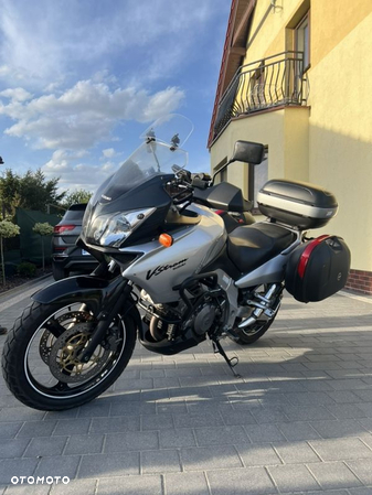 Suzuki V-STROM - 1