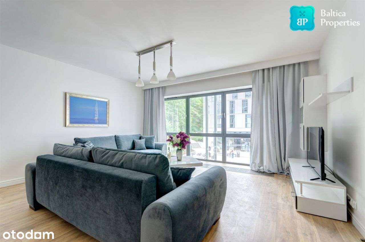 Baltic Plaza / 89M2 / 2 Garaże / Bliskość Plaży-0