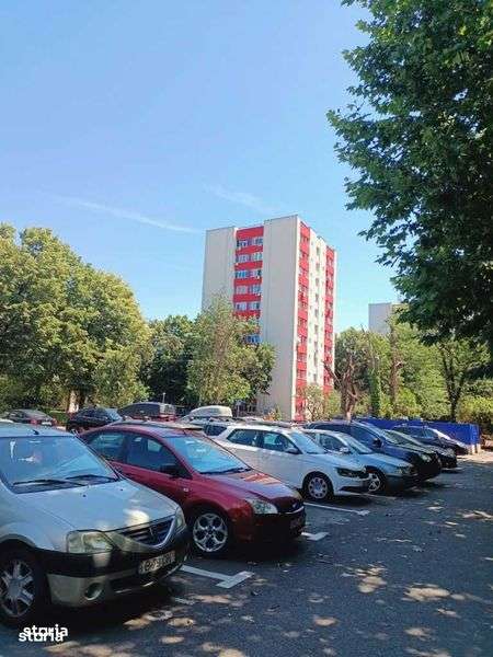 Berceni, Obregia, et 2, bloc reabilitat