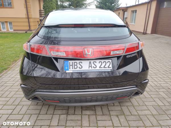 Honda Civic 1.8 Executive - 5