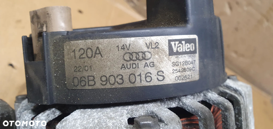 Alternator prądnica Audi A4 B6 1.8T 06B903016S - 6