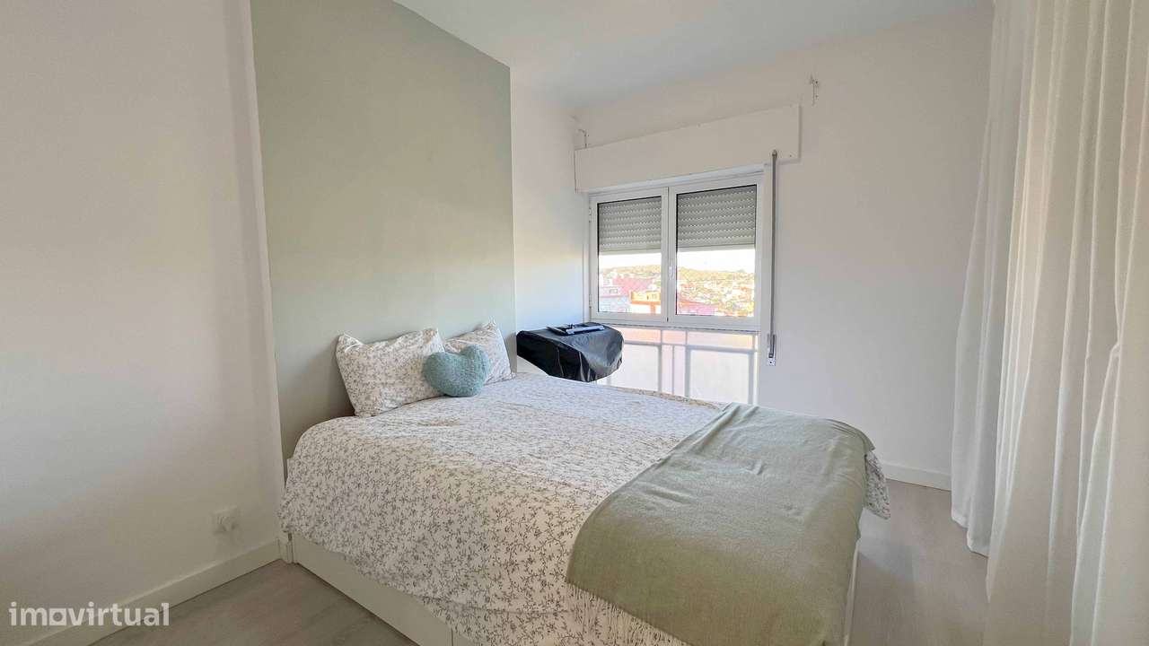 Apartamento T3 localizado em São Marcos, Lisboa-11