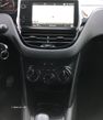 Peugeot 208 1.2 PureTech Signature - 43