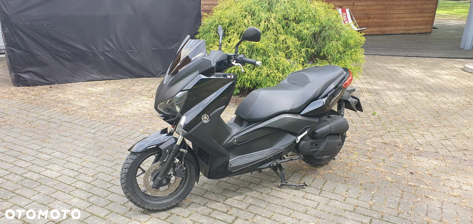 Yamaha X-max - 3