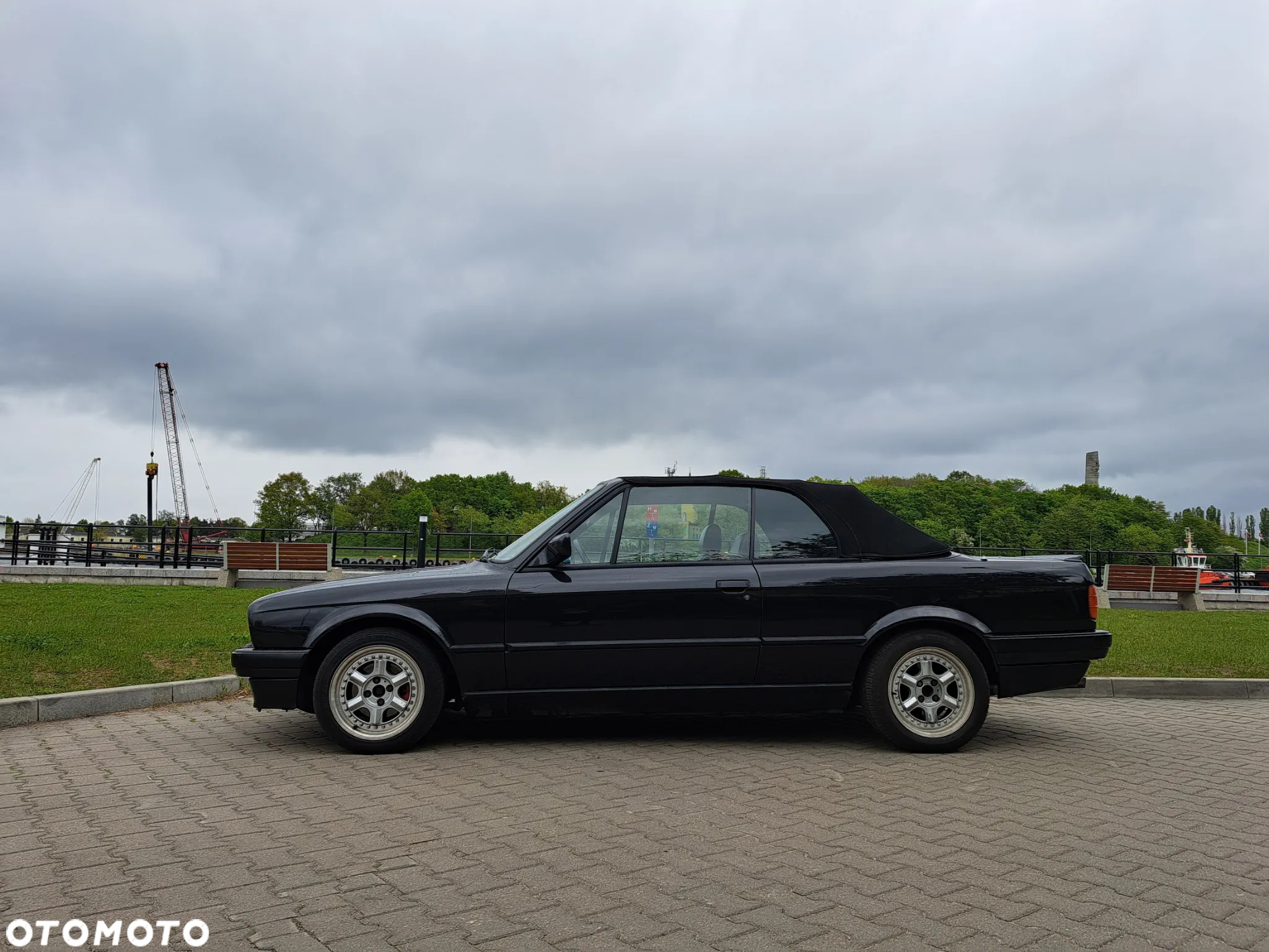 BMW Seria 3 318i - 10