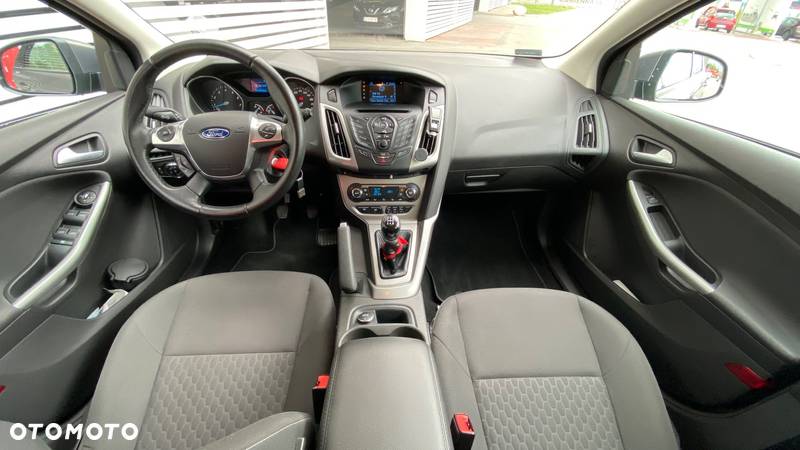 Ford Focus 1.0 EcoBoost Ambiente - 7