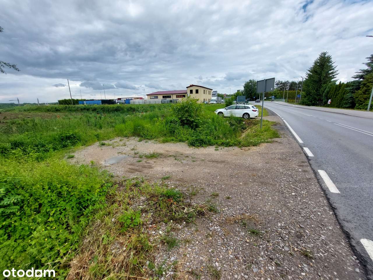 działka inwestycyjna w Balicach przy wjeździe na autostradę A4 - Pełny obrazek: 5/7