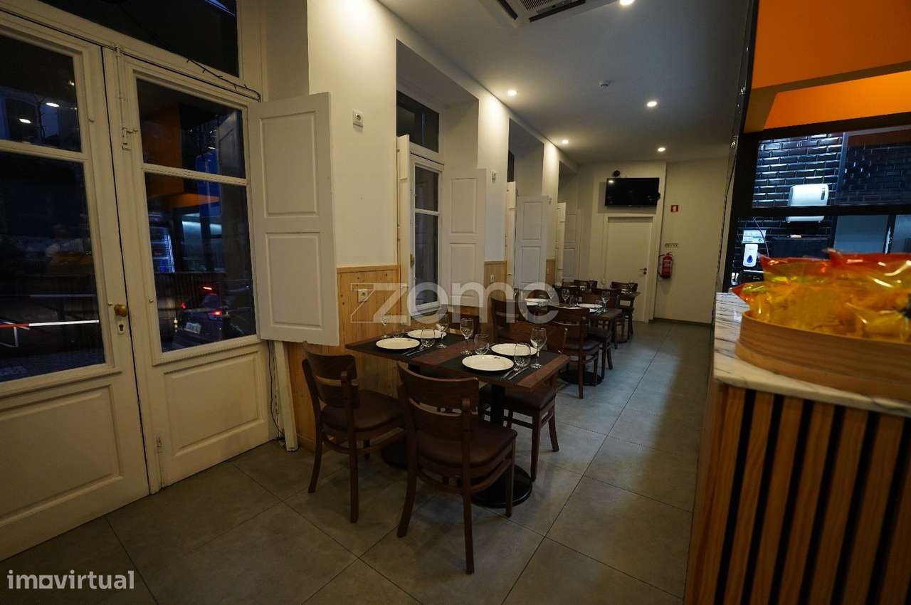 Trespasse de Churrasqueira Tradicional em São Vicente Braga - Grande imagem: 1/17