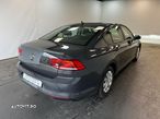 Volkswagen Passat 2.0 TDI DSG Advance - 3