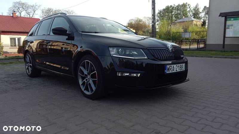 Skoda Octavia Combi 2.0 TDI (Green tec) 4x4 DSG RS - 31