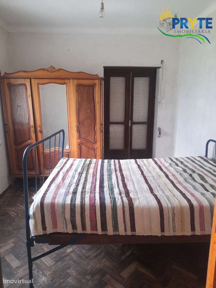 Moradia de tipologia T2 situada a 5 minutos da Vila da Sertã-9