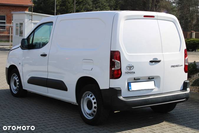 Toyota Proace City - 11